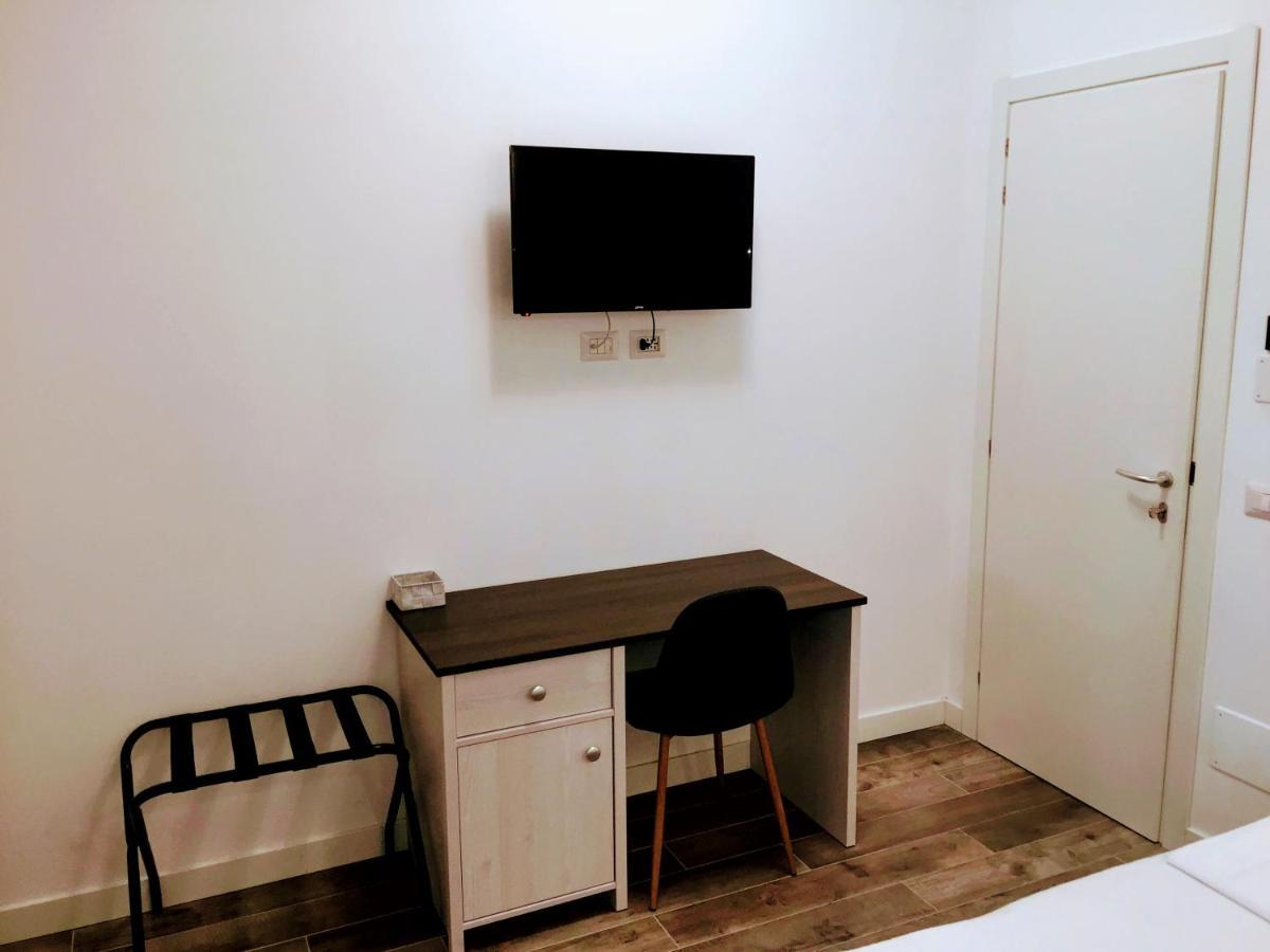 Pigneto Guest House ローマ エクステリア 写真